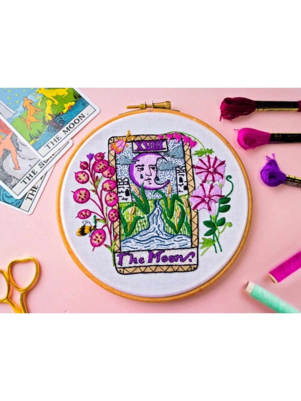 Pixels & Purls ‘The Moon’ Witchy Tarot Card DIY Full Hand Embroidery Kit - Picture 6 of 8